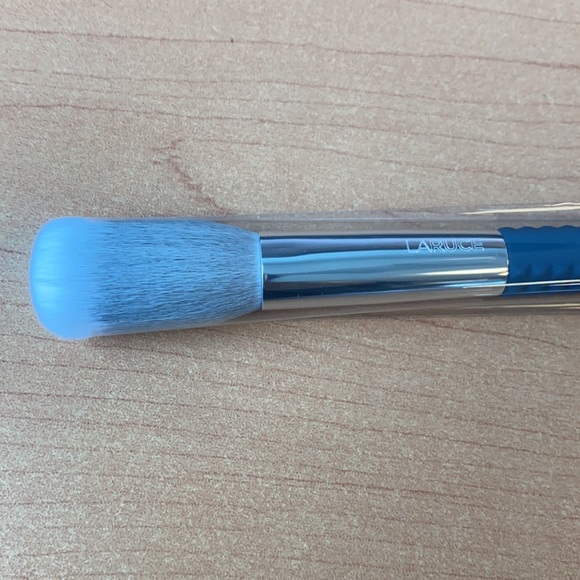 Laruce Blush Brush - Picture 6 of 7